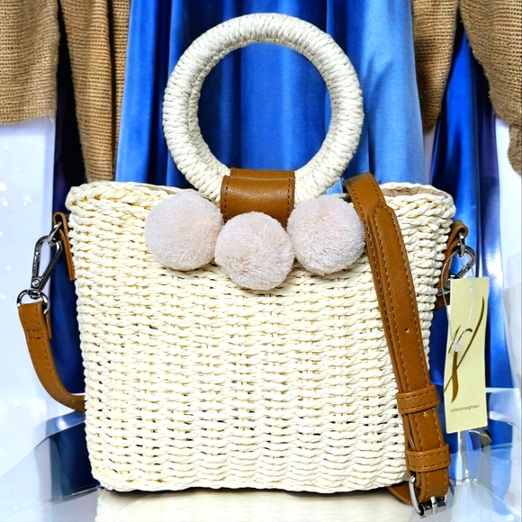 🆕️Chic Pom-Pom Straw Bucket Bag – Your Year-Round Trendy In-Style Companion! - Picture 1 of 16